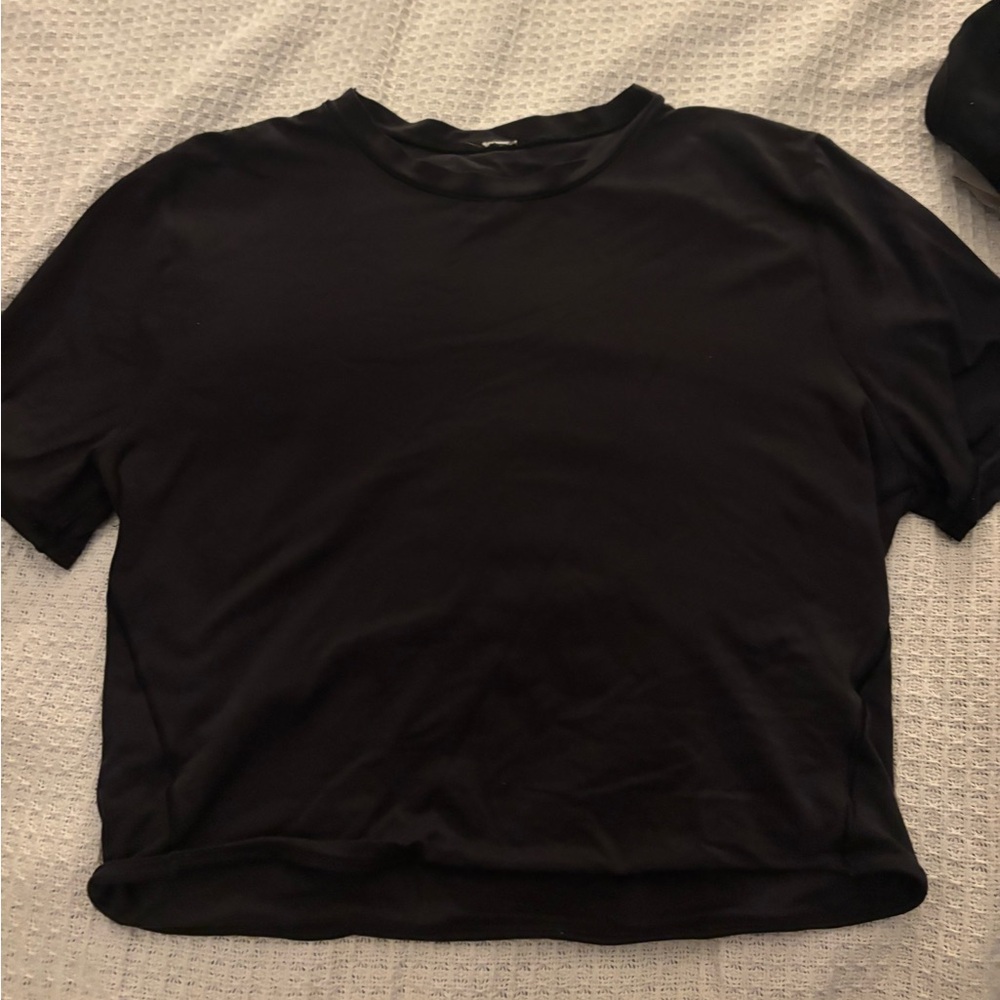 Lululemon Wundermost Tee
